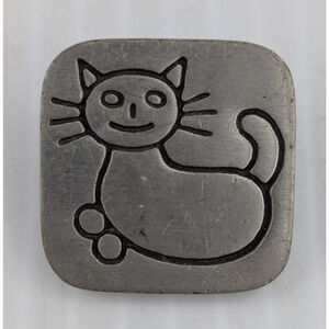 Pewter Guyot Artisan Smiling Cat Pin 1994